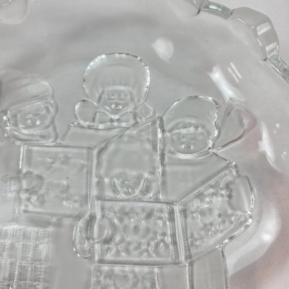 Mikasa Celebrations Carolers Collection Candy Sweets Dish 8 1/2 Inches